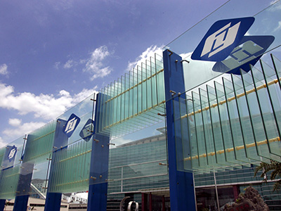 【中国汽车报】从做中国自己的汽车玻璃开始 对国家观念的坚守成就亿万28