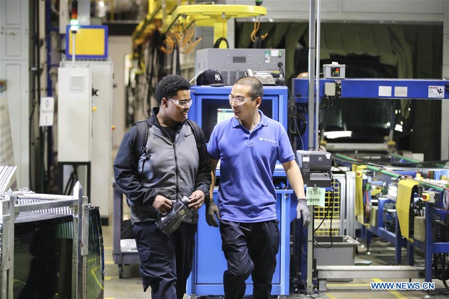 【新华社】探访亿万28美国工厂，当地员工在这里找到成长机遇